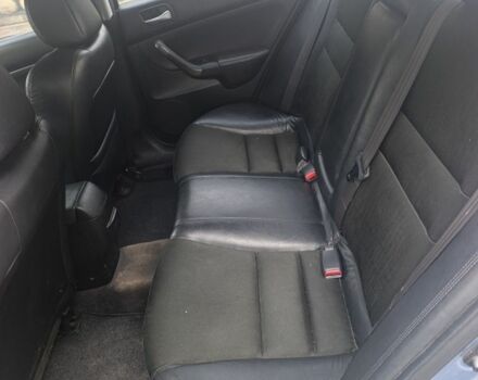 Сірий Хонда Аккорд, об'ємом двигуна 2 л та пробігом 215 тис. км за 6250 $, фото 4 на Automoto.ua