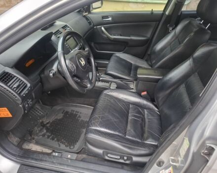 Серый Хонда Аккорд, объемом двигателя 2.4 л и пробегом 252 тыс. км за 3032 $, фото 5 на Automoto.ua