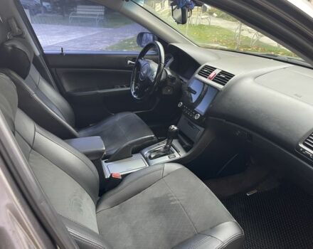 Серый Хонда Аккорд, объемом двигателя 2 л и пробегом 252 тыс. км за 4650 $, фото 12 на Automoto.ua