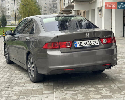 Серый Хонда Аккорд, объемом двигателя 2 л и пробегом 252 тыс. км за 4650 $, фото 1 на Automoto.ua