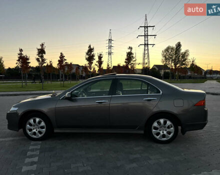 Сірий Хонда Аккорд, об'ємом двигуна 2 л та пробігом 258 тис. км за 7400 $, фото 2 на Automoto.ua