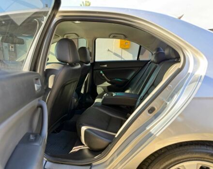 Сірий Хонда Аккорд, об'ємом двигуна 2 л та пробігом 235 тис. км за 6950 $, фото 7 на Automoto.ua