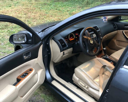 Сірий Хонда Аккорд, об'ємом двигуна 2.35 л та пробігом 244 тис. км за 5600 $, фото 5 на Automoto.ua
