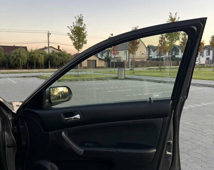 Сірий Хонда Аккорд, об'ємом двигуна 2 л та пробігом 258 тис. км за 7400 $, фото 5 на Automoto.ua