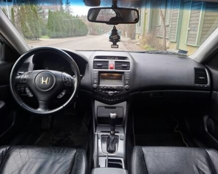 Серый Хонда Аккорд, объемом двигателя 2.4 л и пробегом 252 тыс. км за 3032 $, фото 6 на Automoto.ua