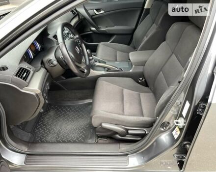 Сірий Хонда Аккорд, об'ємом двигуна 2 л та пробігом 55 тис. км за 12950 $, фото 46 на Automoto.ua