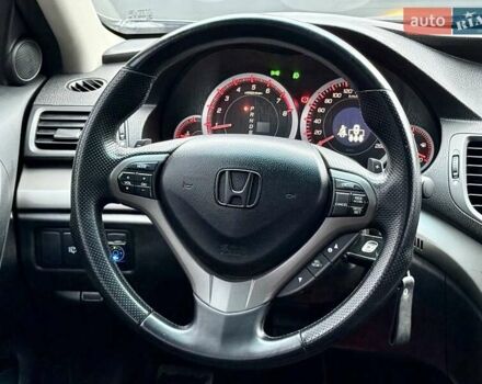 Серый Хонда Аккорд, объемом двигателя 2.4 л и пробегом 203 тыс. км за 9500 $, фото 15 на Automoto.ua