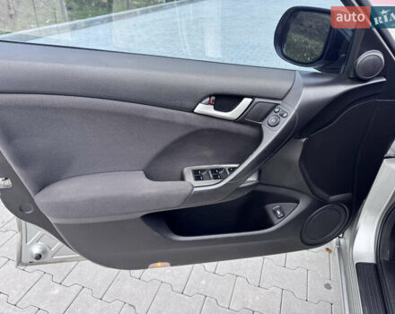 Серый Хонда Аккорд, объемом двигателя 2 л и пробегом 120 тыс. км за 8200 $, фото 11 на Automoto.ua