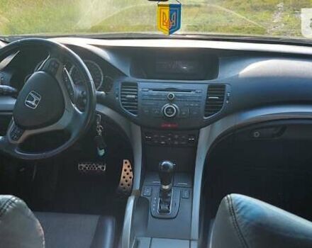 Серый Хонда Аккорд, объемом двигателя 2.4 л и пробегом 195 тыс. км за 11200 $, фото 8 на Automoto.ua