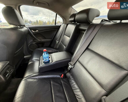 Серый Хонда Аккорд, объемом двигателя 2.35 л и пробегом 212 тыс. км за 9700 $, фото 15 на Automoto.ua