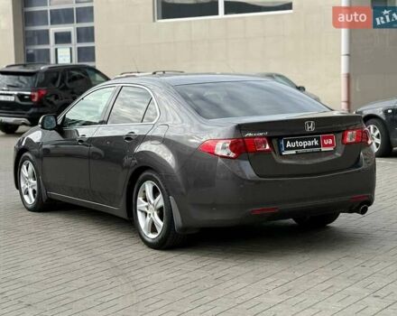 Серый Хонда Аккорд, объемом двигателя 2 л и пробегом 313 тыс. км за 8990 $, фото 4 на Automoto.ua