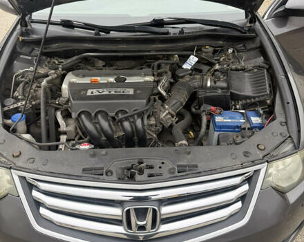 Серый Хонда Аккорд, объемом двигателя 2.4 л и пробегом 291 тыс. км за 9100 $, фото 26 на Automoto.ua