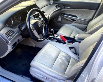 Серый Хонда Аккорд, объемом двигателя 3.5 л и пробегом 254 тыс. км за 7499 $, фото 10 на Automoto.ua