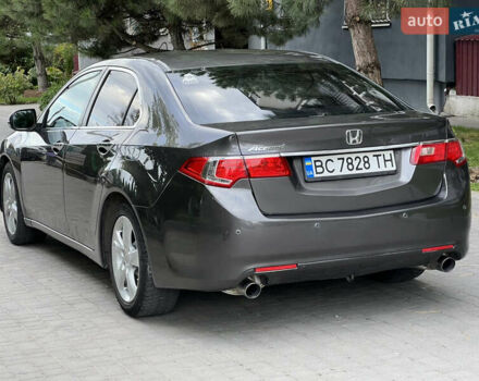 Серый Хонда Аккорд, объемом двигателя 2.4 л и пробегом 248 тыс. км за 8900 $, фото 3 на Automoto.ua
