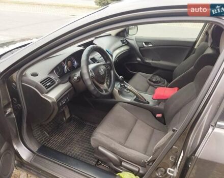 Серый Хонда Аккорд, объемом двигателя 2 л и пробегом 190 тыс. км за 10200 $, фото 9 на Automoto.ua