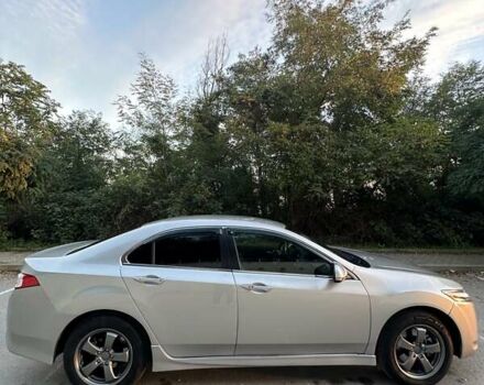 Серый Хонда Аккорд, объемом двигателя 2.4 л и пробегом 160 тыс. км за 10000 $, фото 6 на Automoto.ua