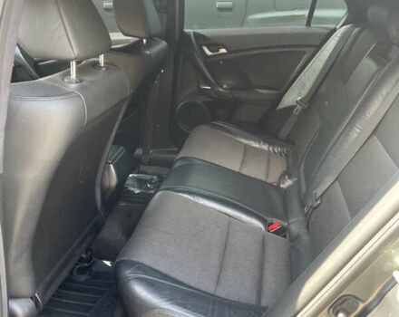 Серый Хонда Аккорд, объемом двигателя 2.35 л и пробегом 213 тыс. км за 10600 $, фото 5 на Automoto.ua