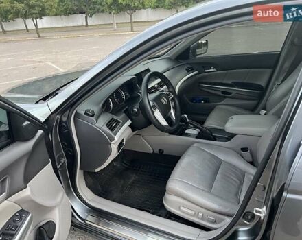 Сірий Хонда Аккорд, об'ємом двигуна 2.35 л та пробігом 255 тис. км за 9700 $, фото 7 на Automoto.ua