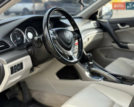 Серый Хонда Аккорд, объемом двигателя 2 л и пробегом 200 тыс. км за 8699 $, фото 7 на Automoto.ua