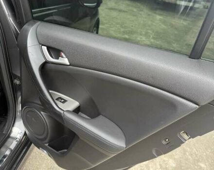 Серый Хонда Аккорд, объемом двигателя 2.35 л и пробегом 166 тыс. км за 11200 $, фото 11 на Automoto.ua