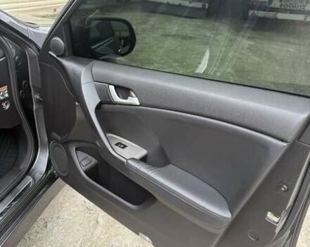 Серый Хонда Аккорд, объемом двигателя 2.35 л и пробегом 166 тыс. км за 11200 $, фото 8 на Automoto.ua