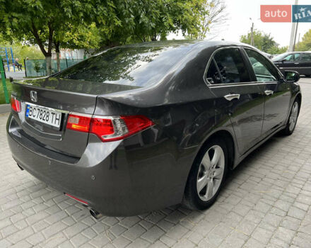 Серый Хонда Аккорд, объемом двигателя 2.4 л и пробегом 248 тыс. км за 8900 $, фото 9 на Automoto.ua