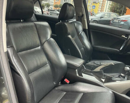 Серый Хонда Аккорд, объемом двигателя 2.4 л и пробегом 150 тыс. км за 11999 $, фото 69 на Automoto.ua