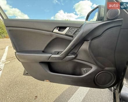 Серый Хонда Аккорд, объемом двигателя 2.35 л и пробегом 212 тыс. км за 9700 $, фото 12 на Automoto.ua