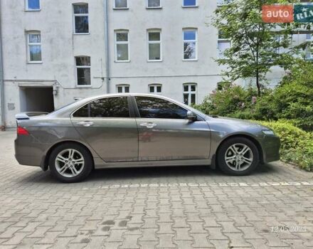 Сірий Хонда Аккорд, об'ємом двигуна 2 л та пробігом 211 тис. км за 6800 $, фото 4 на Automoto.ua