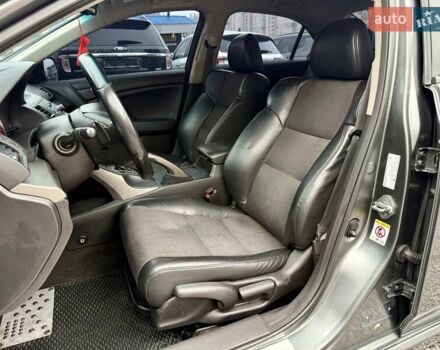 Серый Хонда Аккорд, объемом двигателя 2.4 л и пробегом 203 тыс. км за 9500 $, фото 8 на Automoto.ua