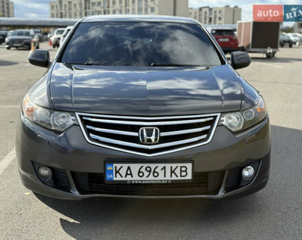 Серый Хонда Аккорд, объемом двигателя 2 л и пробегом 200 тыс. км за 8699 $, фото 1 на Automoto.ua