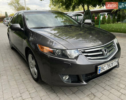 Серый Хонда Аккорд, объемом двигателя 2.4 л и пробегом 248 тыс. км за 8900 $, фото 16 на Automoto.ua