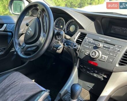 Сірий Хонда Аккорд, об'ємом двигуна 2 л та пробігом 242 тис. км за 8900 $, фото 25 на Automoto.ua