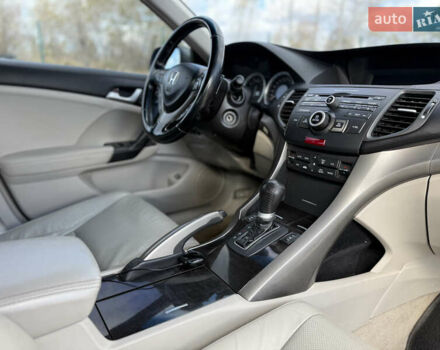 Серый Хонда Аккорд, объемом двигателя 2 л и пробегом 200 тыс. км за 8699 $, фото 13 на Automoto.ua