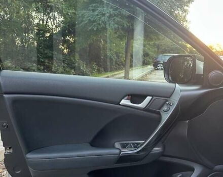 Серый Хонда Аккорд, объемом двигателя 2.4 л и пробегом 160 тыс. км за 10000 $, фото 8 на Automoto.ua