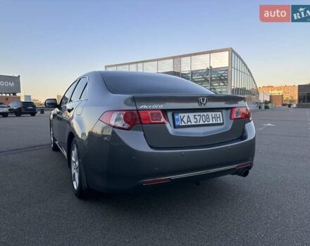 Серый Хонда Аккорд, объемом двигателя 2 л и пробегом 140 тыс. км за 9800 $, фото 5 на Automoto.ua