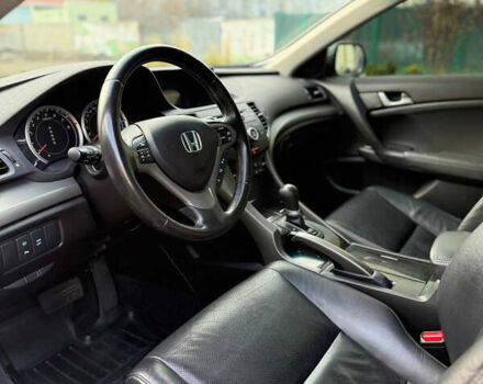 Серый Хонда Аккорд, объемом двигателя 2.35 л и пробегом 157 тыс. км за 10900 $, фото 7 на Automoto.ua