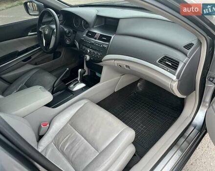 Сірий Хонда Аккорд, об'ємом двигуна 2.35 л та пробігом 255 тис. км за 9700 $, фото 10 на Automoto.ua