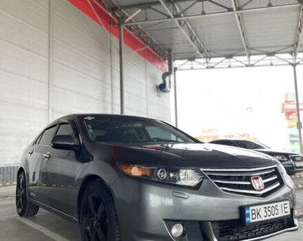 Серый Хонда Аккорд, объемом двигателя 2.2 л и пробегом 300 тыс. км за 8450 $, фото 1 на Automoto.ua