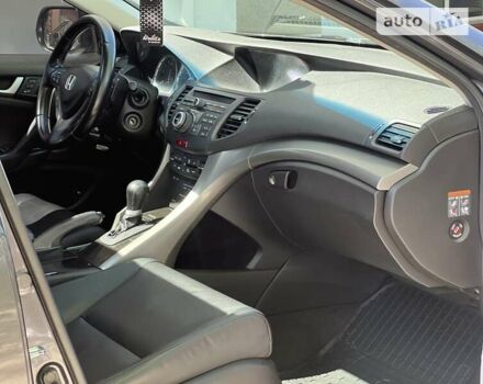 Серый Хонда Аккорд, объемом двигателя 0 л и пробегом 187 тыс. км за 11850 $, фото 48 на Automoto.ua