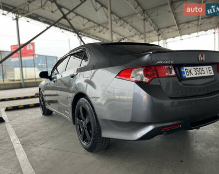 Серый Хонда Аккорд, объемом двигателя 2.2 л и пробегом 300 тыс. км за 8450 $, фото 11 на Automoto.ua