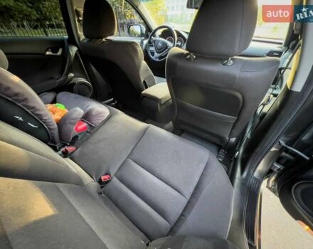 Серый Хонда Аккорд, объемом двигателя 2.2 л и пробегом 227 тыс. км за 8500 $, фото 6 на Automoto.ua