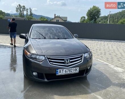 Серый Хонда Аккорд, объемом двигателя 2.2 л и пробегом 290 тыс. км за 8800 $, фото 2 на Automoto.ua