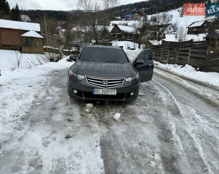 Серый Хонда Аккорд, объемом двигателя 2.2 л и пробегом 290 тыс. км за 8800 $, фото 4 на Automoto.ua