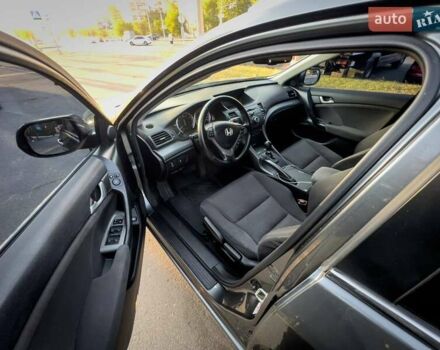 Серый Хонда Аккорд, объемом двигателя 2.2 л и пробегом 227 тыс. км за 8500 $, фото 12 на Automoto.ua