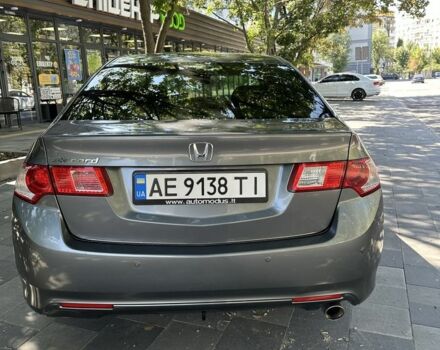 Сірий Хонда Аккорд, об'ємом двигуна 2 л та пробігом 250 тис. км за 8600 $, фото 1 на Automoto.ua