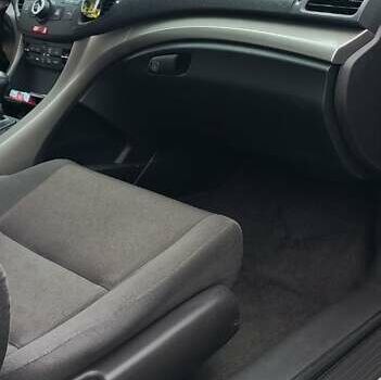 Серый Хонда Аккорд, объемом двигателя 2.2 л и пробегом 262 тыс. км за 8300 $, фото 13 на Automoto.ua