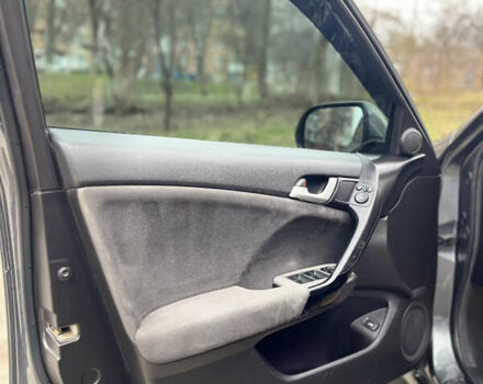 Серый Хонда Аккорд, объемом двигателя 2.2 л и пробегом 300 тыс. км за 8450 $, фото 18 на Automoto.ua