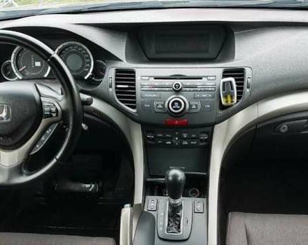 Серый Хонда Аккорд, объемом двигателя 2.2 л и пробегом 262 тыс. км за 8300 $, фото 12 на Automoto.ua