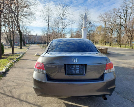 Серый Хонда Аккорд, объемом двигателя 2.4 л и пробегом 240 тыс. км за 9890 $, фото 5 на Automoto.ua